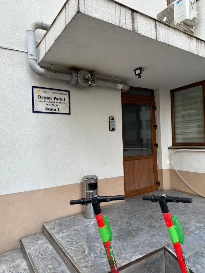 Apartament In Cartierul Verde ! * Bucharest